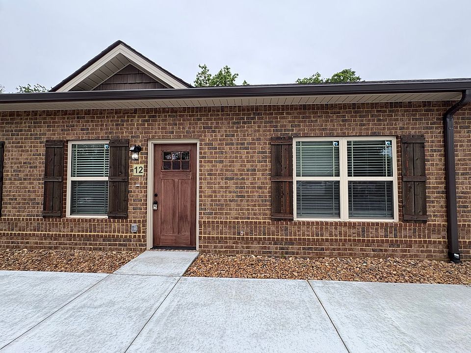 1st image of 404 Cedar Ln #12