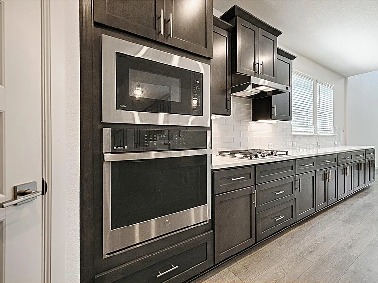 3511 Clara Dr — Photo 8