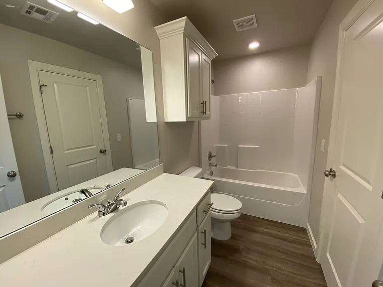 12010 Rhya Ln — Photo 17