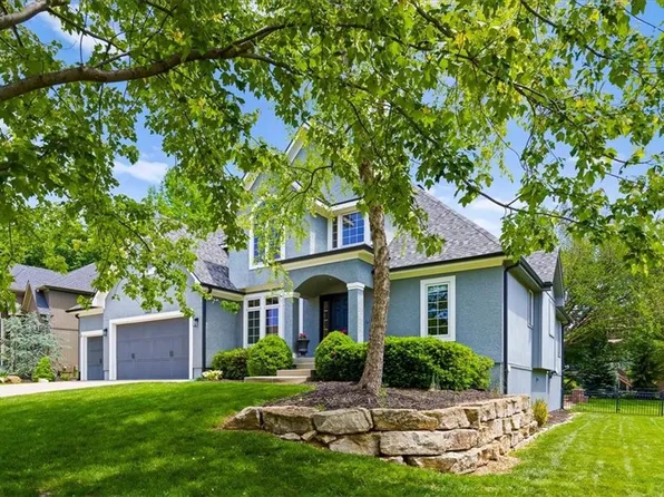 14713 Connell St, Overland Park, KS 66221