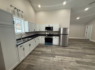 68 Oak Hill Rd #B, Norridgewock, ME 04957