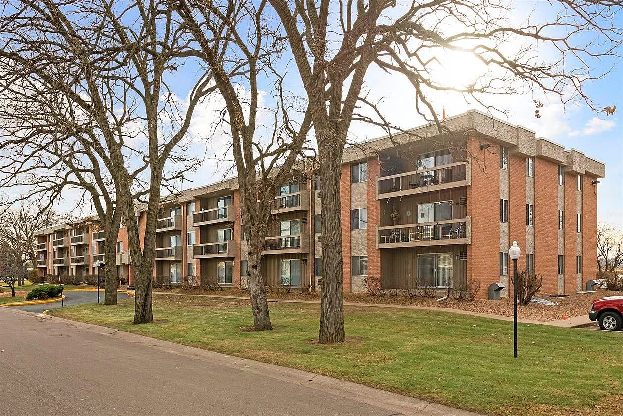 Rosetree Apartments — Photo 1