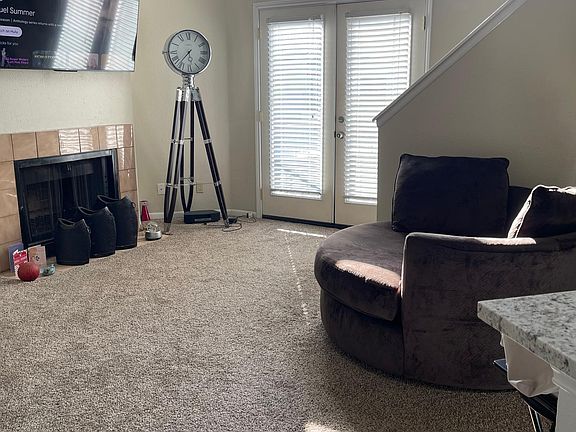 5th image of 10855 Meadowglen Ln APT 1127