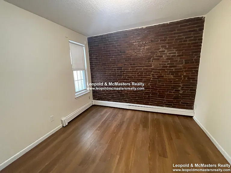 South Huntington Apartments — Photo 44