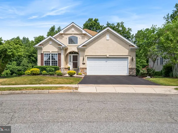 62 Brentwood Rd, Upper Chichester, PA 19061