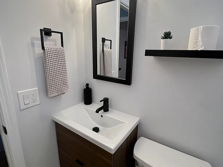 101 Eastside Cir — Photo 15