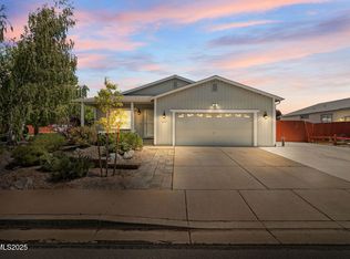 18255 Silverleaf Ct, Reno, NV 89508