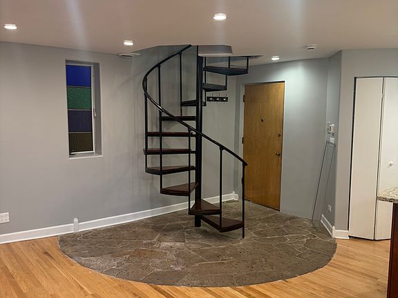 2nd image of 160 W Burton Pl #2