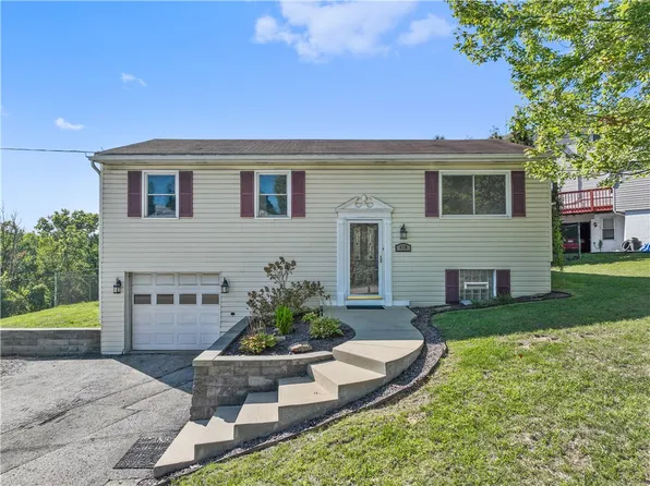 470 Butterfield Dr, North Huntingdon, PA 15642