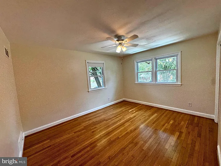 3300 N Harrison St — Photo 22