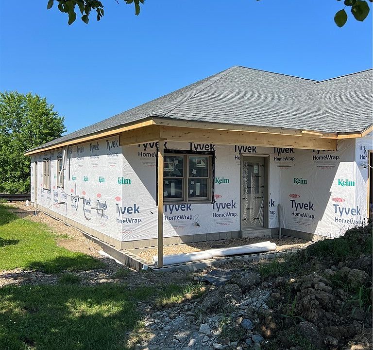 1st image of 219 Pinehurst Dr