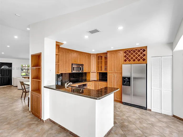 7457 SW 112th Pl — Photo 38