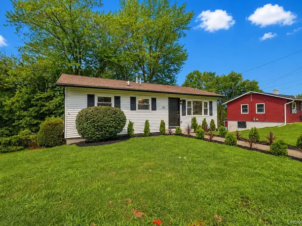 15 Fleetwood Drive, Newburgh, NY 12550