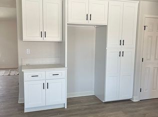 13562 Cochise Rd, Apple Valley, CA 92308