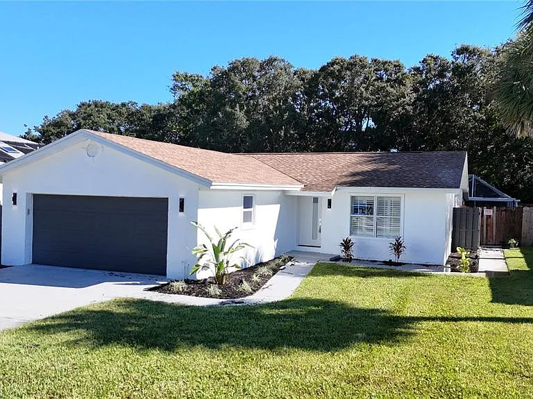 2261 S Flagler Ave — Photo 19