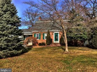 30 Martha Dr, Hamilton, NJ 08610