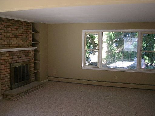 4th image of 82 Pierce Ave APT B3