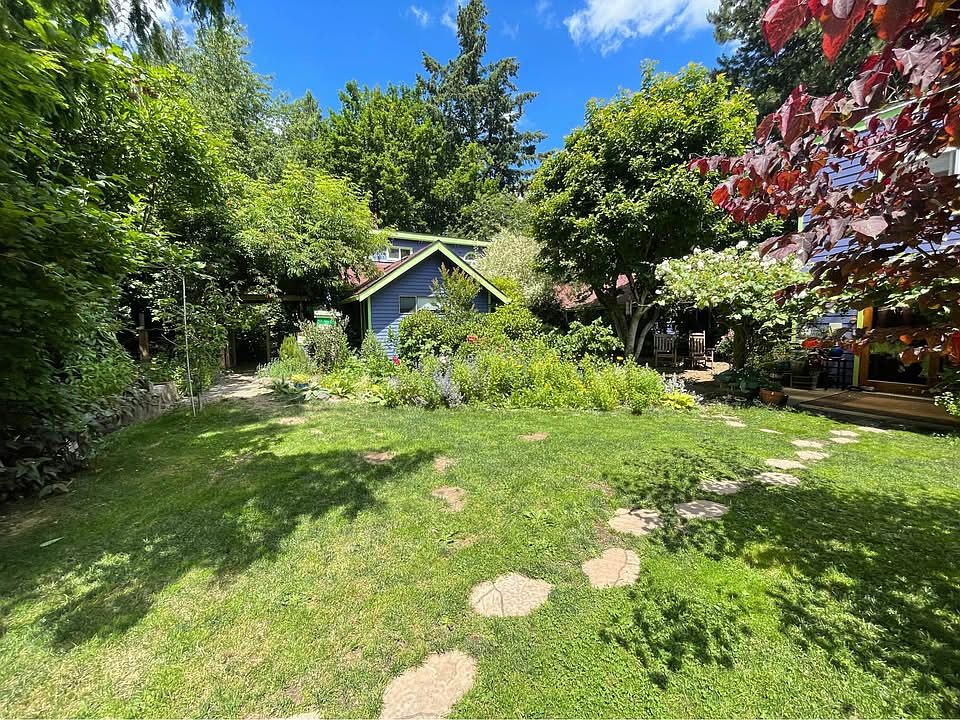 1st image of 10190 SE 37th Ave
