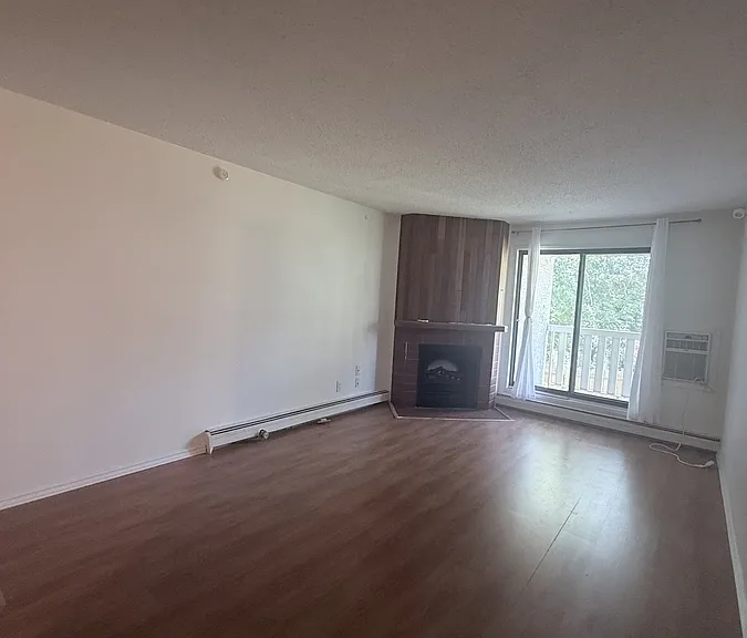 310 Stillwater Dr #914 — Photo 7