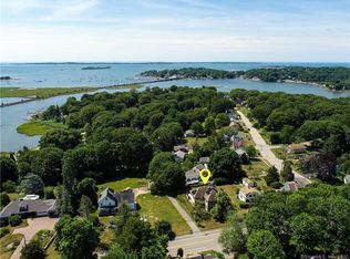 650 Noank Rd, Mystic, CT 06355