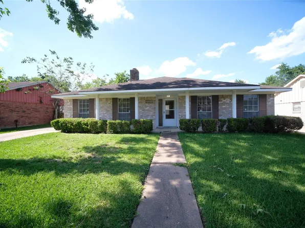 12526 Lima Dr, Houston, TX 77099