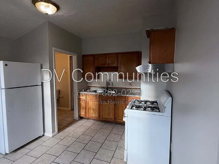 3417 Storer Ave — Photo 10