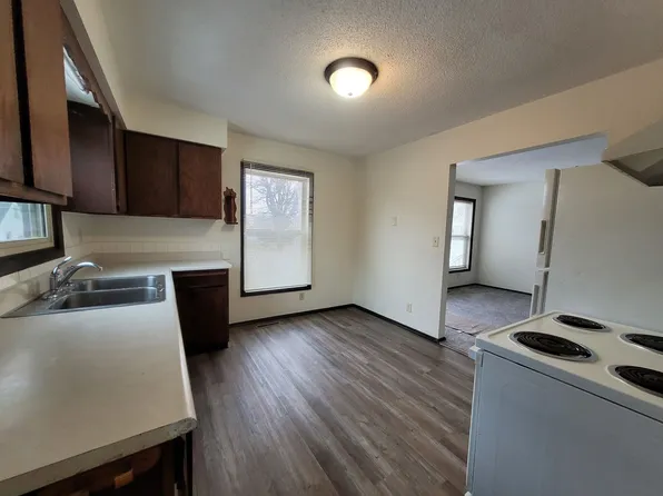 3810-3812 SW 3rd St, Des Moines, IA 50315