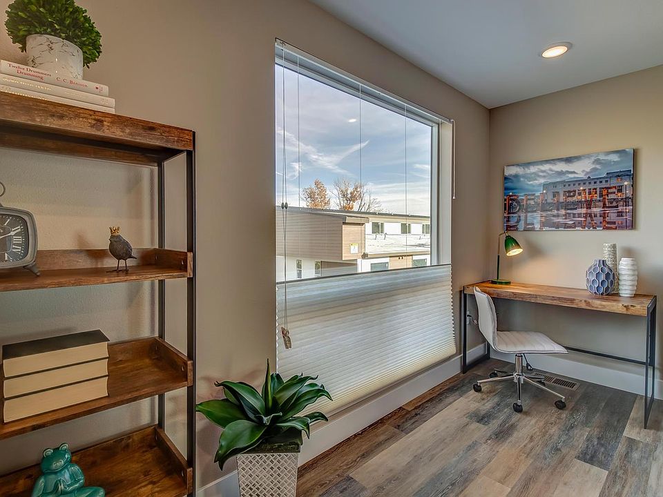 1st image of 14 Park St #204