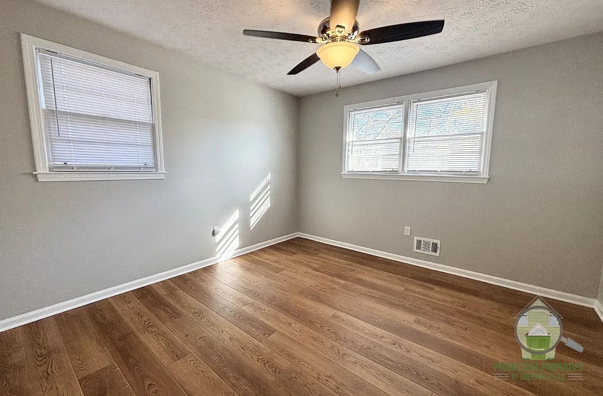 17 Eula Street - 1 — Photo 4