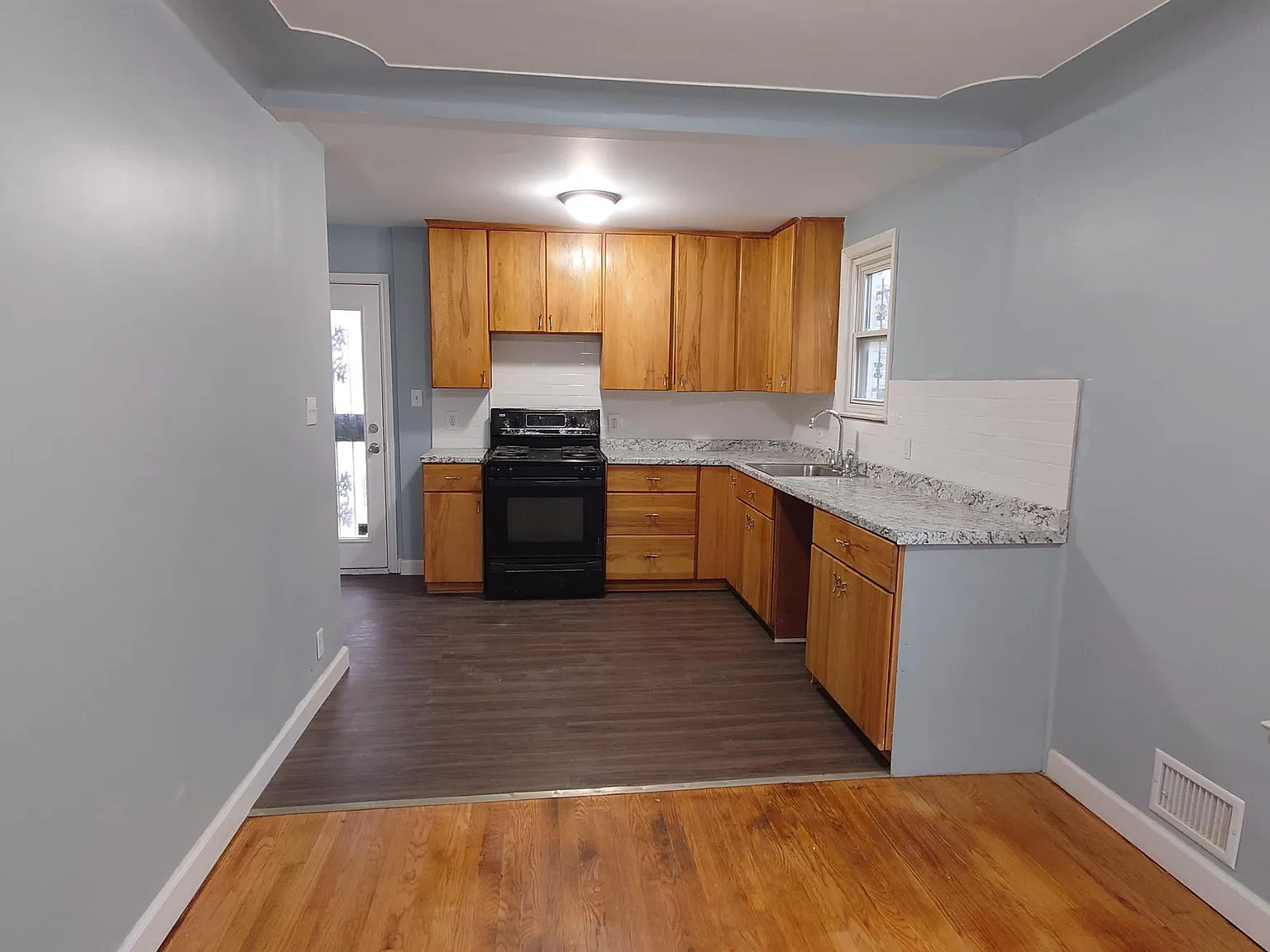 11056 Wayburn Street - 1 — Photo 3