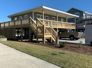 1420 Ocean Blvd, Topsail Beach, NC 28445