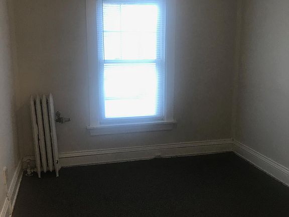 2nd image of 1101 W 28th St APT 101