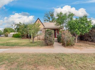 1402 E Earll Dr, Phoenix, AZ 85014