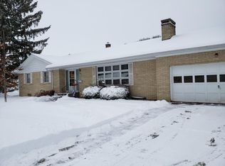 1005 Lincoln St, Onalaska, WI 54650