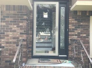 546 Vineland Ave, Staten Island, NY 10312
