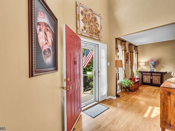 4th image of 7 Hughes Road