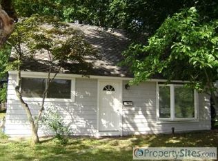 389 Whitehall Rd, Albany, NY 12208