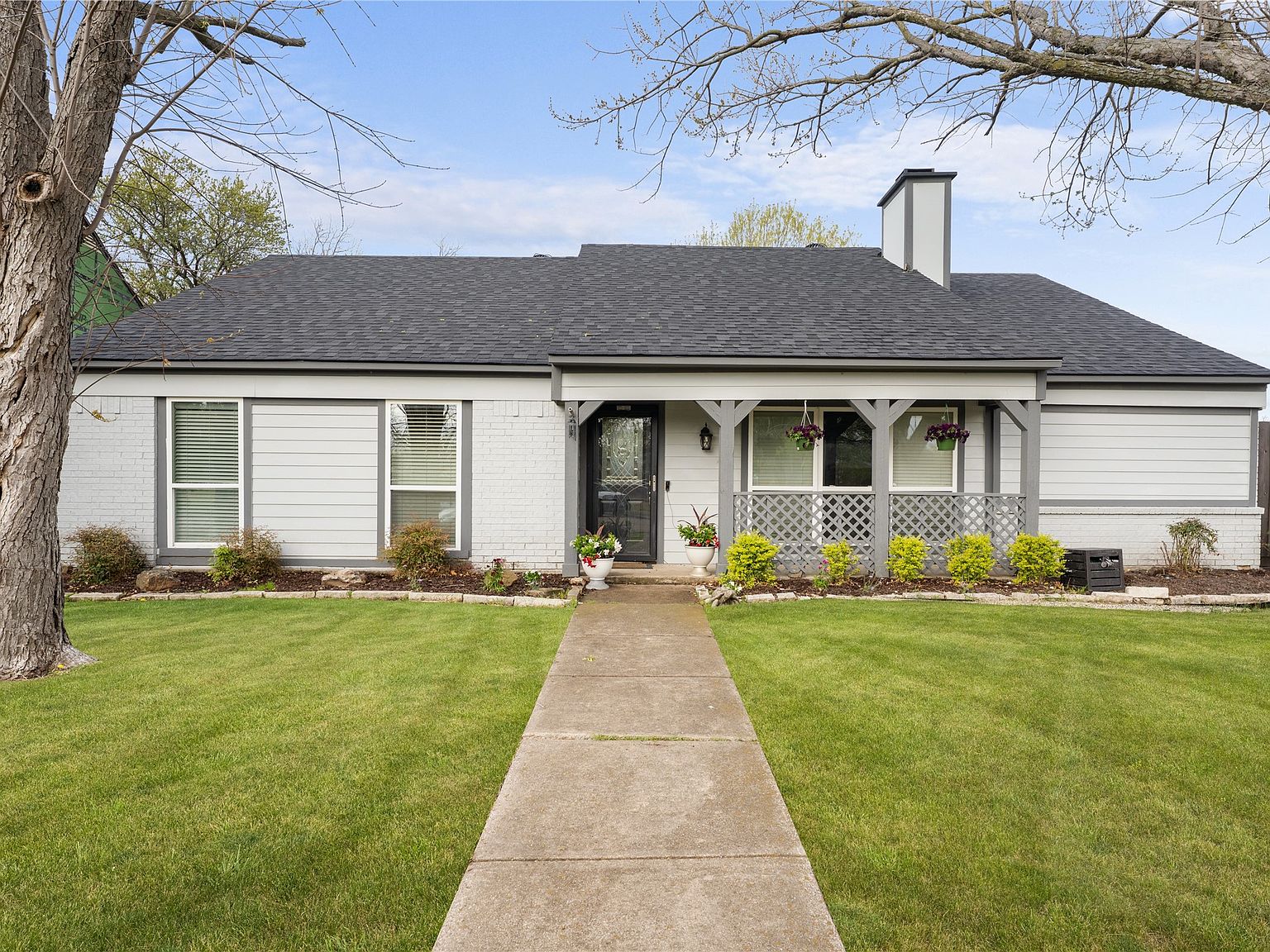 【美品】Lilliput Lane / CHALFONT ST GILES 2902 Lancer Ln, Garland, TX 75044 | Zillow