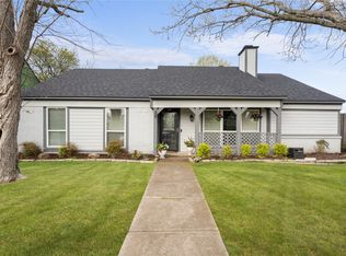 2902 Mars Ct, Garland, TX 75040