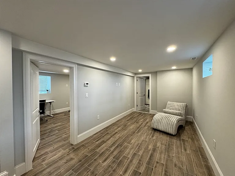 33 Hamilton St #1 — Photo 11