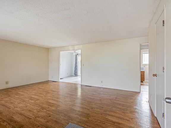3rd image of 563 SW 2nd St