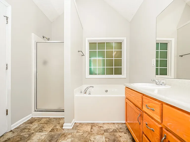 306 Fletcher Ct — Photo 11