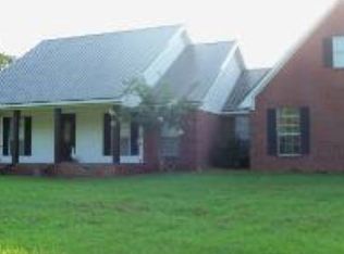 438 Scr 581, Raleigh, MS 39153