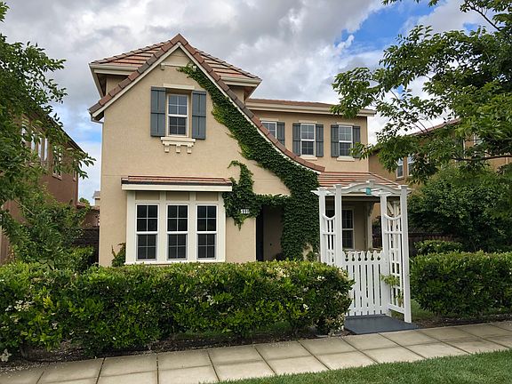2nd image of 691 W Tramonto Dr