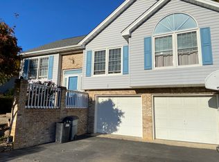 235 Quail Run Dr, Elkton, VA 22827