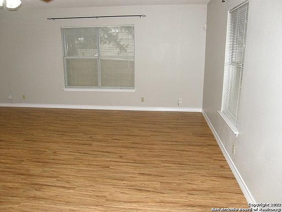 2nd image of 6606 Meadow Fawn Dr
