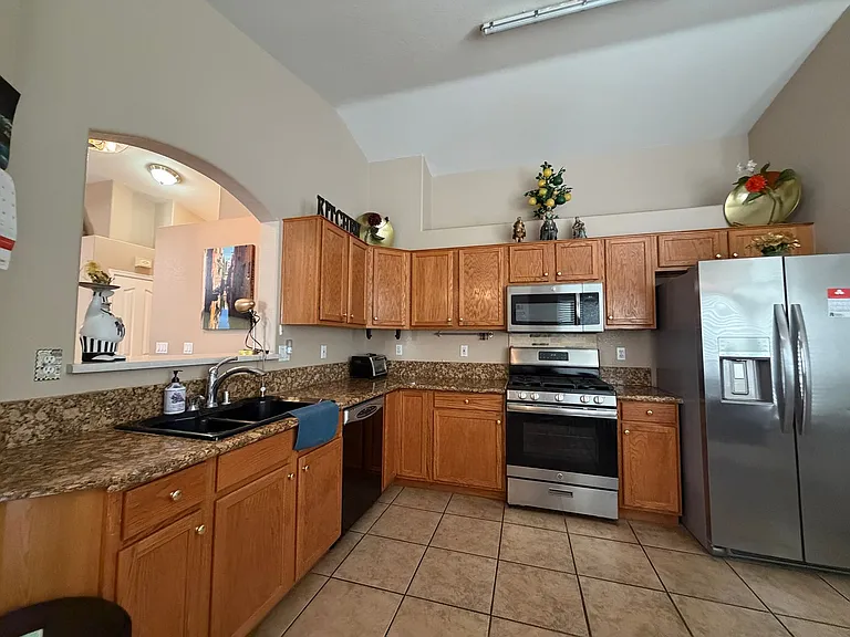868 Worrell Ave — Photo 12