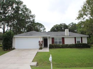 662 Toni St SW, Palm Bay, FL 32908