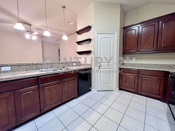 4th image of 109 Buckingham Dr
