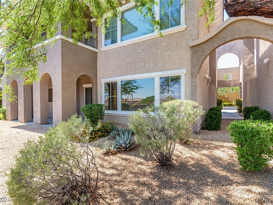 1st image of 840 Canterra St Unit 1042